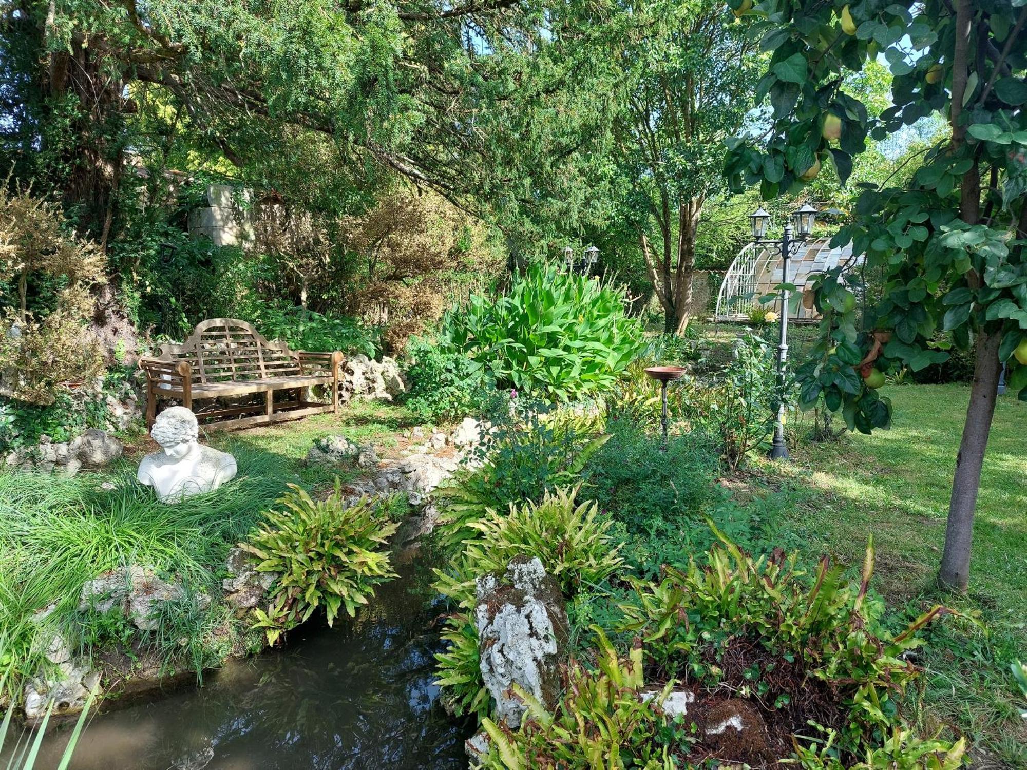 La Gueriniere Bella Romantica Châteauneuf-sur-Charente Exterior foto